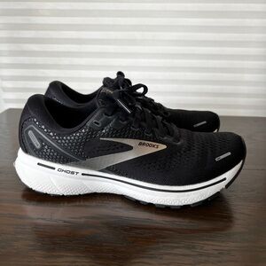 Brooks Ghost 14 Women’s US size 8.5. Used but in great condition.